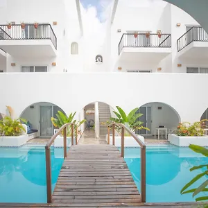 Mediterráneo Hotel